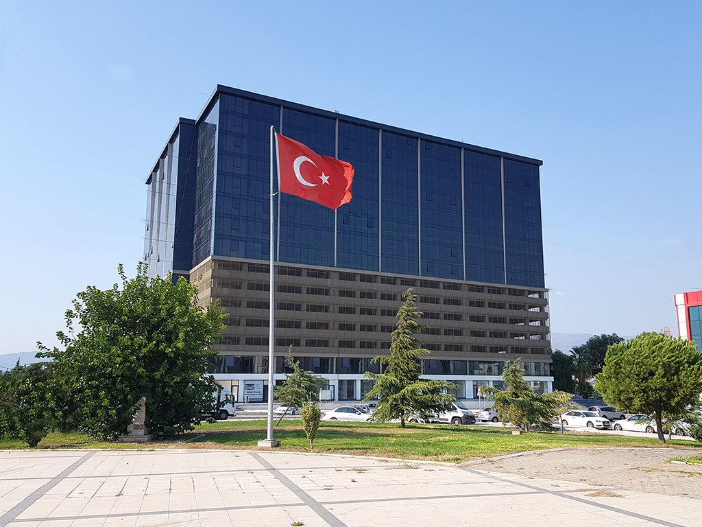 İzmir Gıda Çarşısı Emlak Ofisi